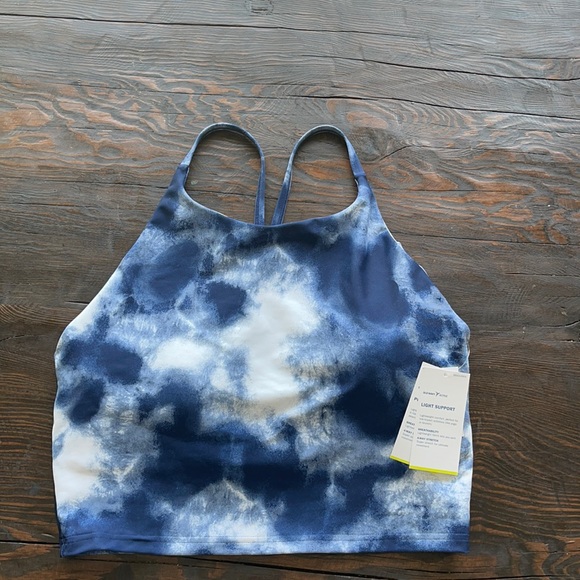 Old Navy, Large, activewear, crop top, never worn - Picture 1 of 4